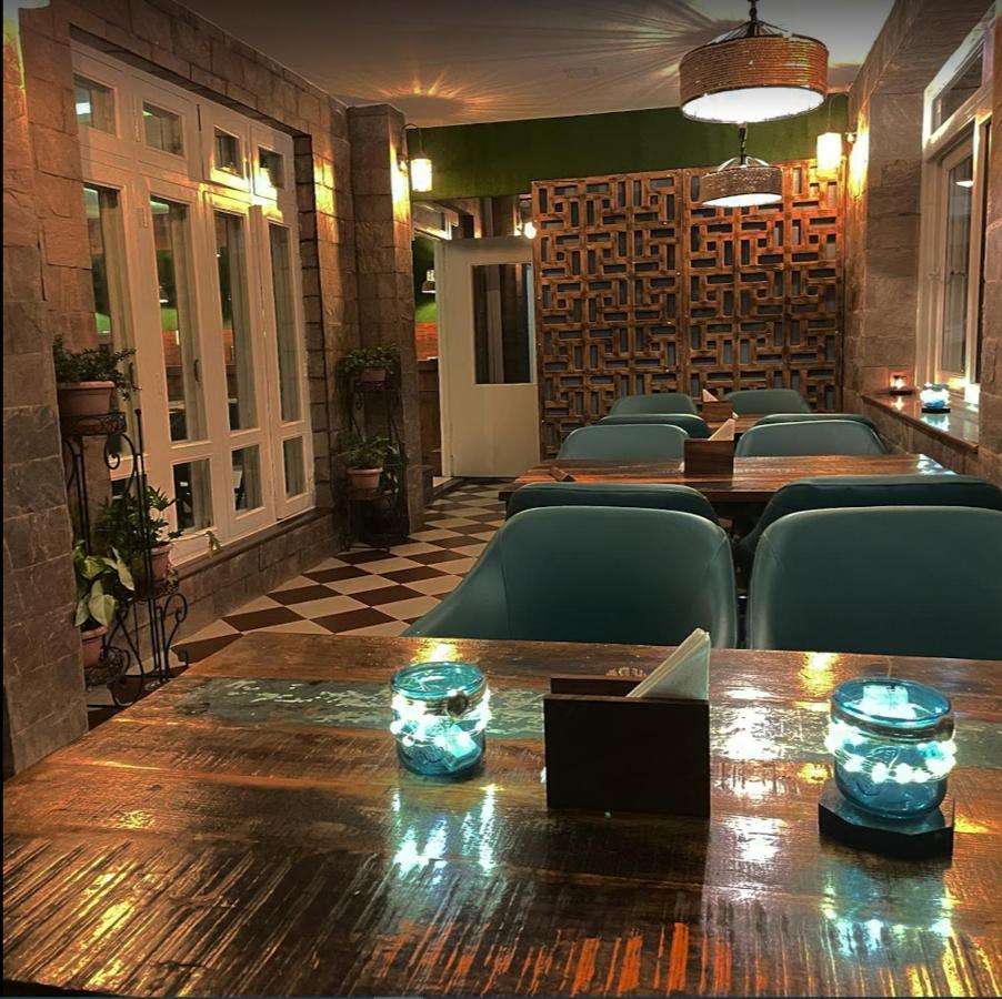 Yashmay Villa Club&Resort Gonda Esterno foto