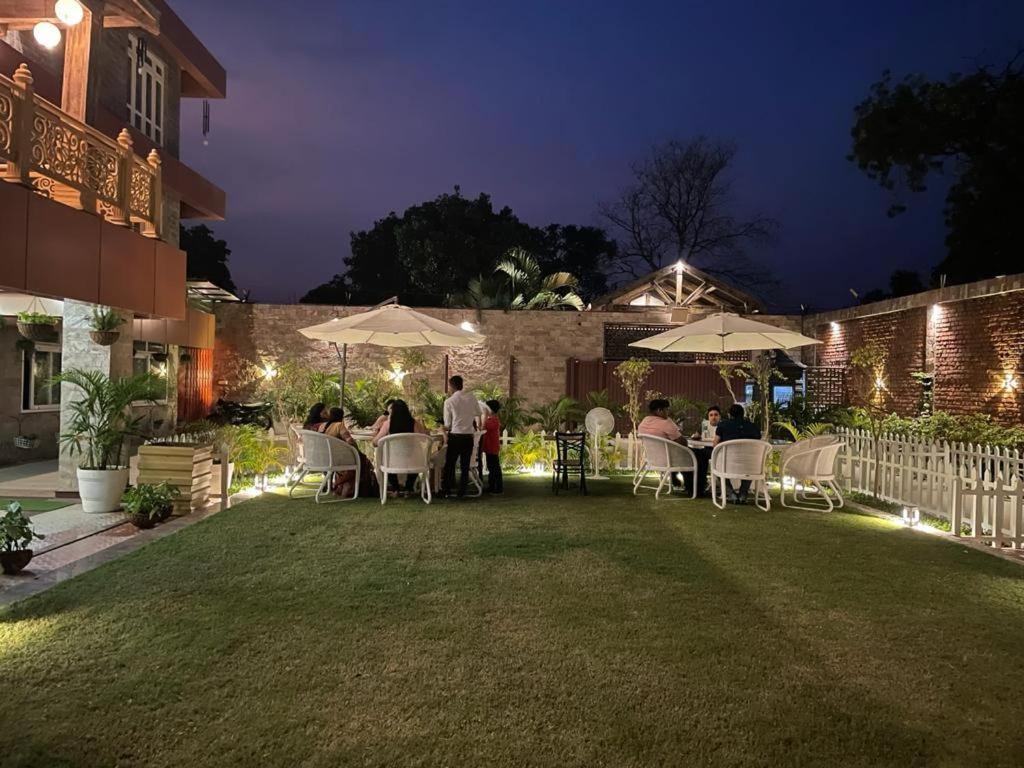Yashmay Villa Club&Resort Gonda Esterno foto